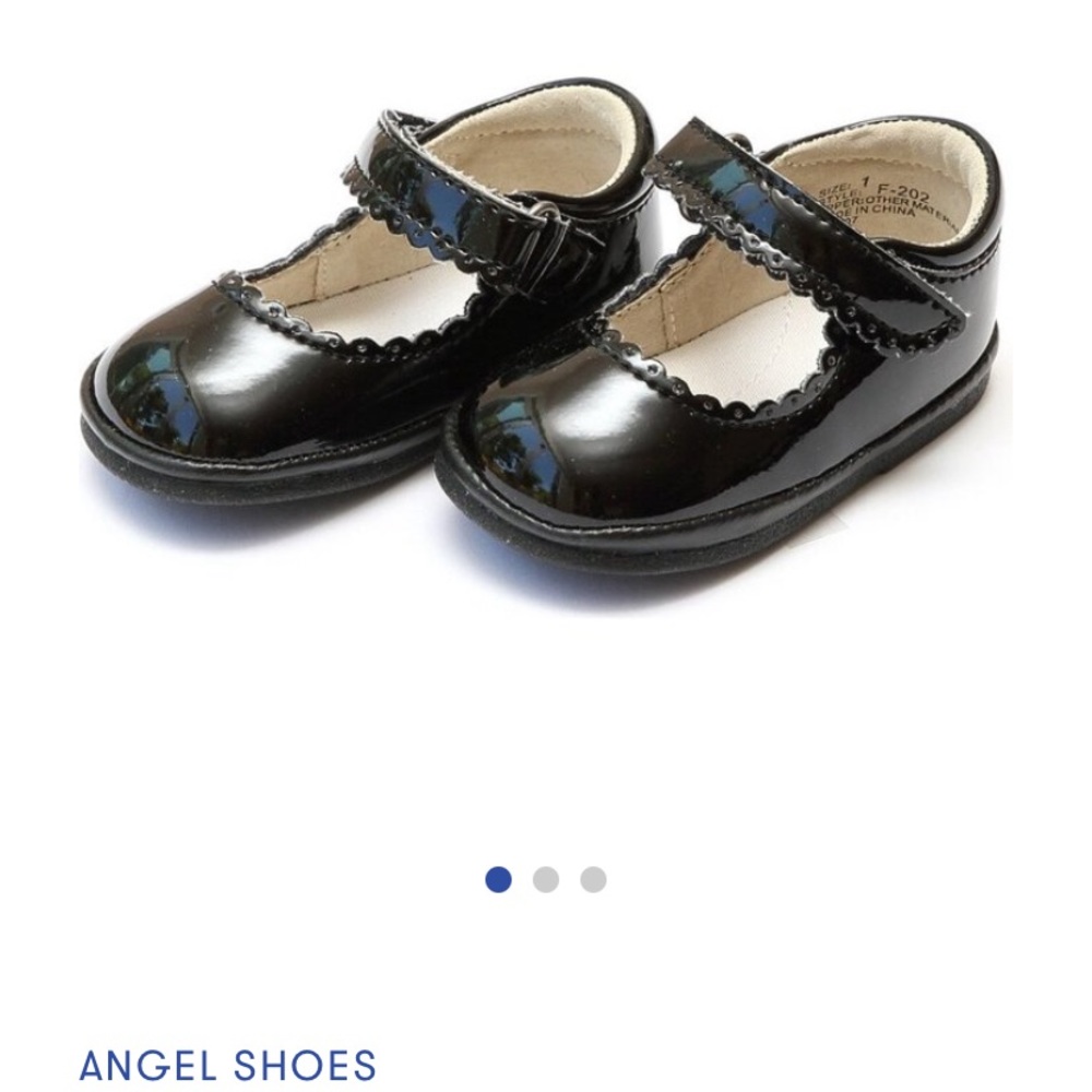 Angel Patent Girl Scalloped Mary Janes